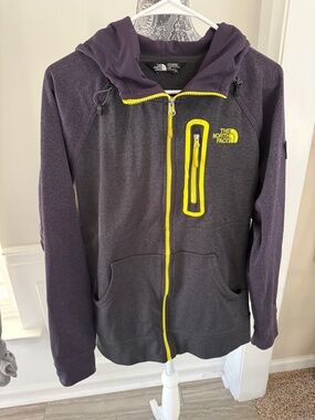 Mens North Face Fleece Lined Hooded Jacket Size M Gray/Purple
